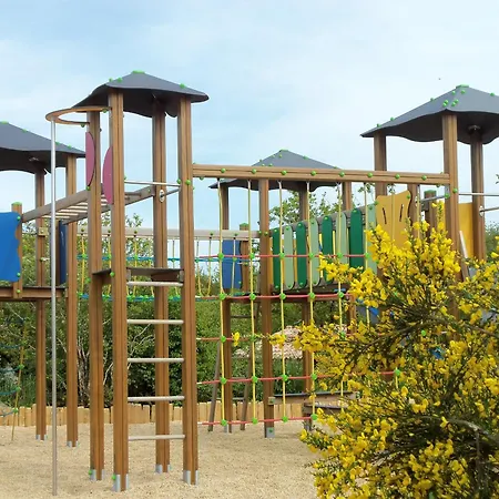 Familial Au Calme Avec Piscine Pres Du Du Jaunay, Proche Plages Et Activites. - Fr-1-783-21 *